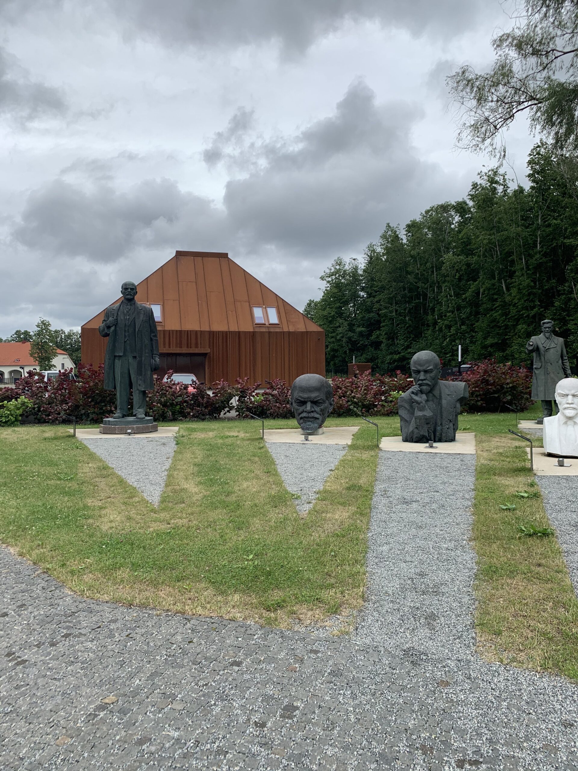 Viron historiallinen museo - Maarjamäen linna ja patsaspuisto | Parasta  Tallinnassa