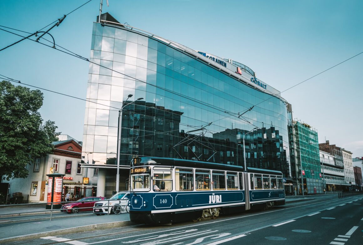 Raitiovaunu Kadriorgiin