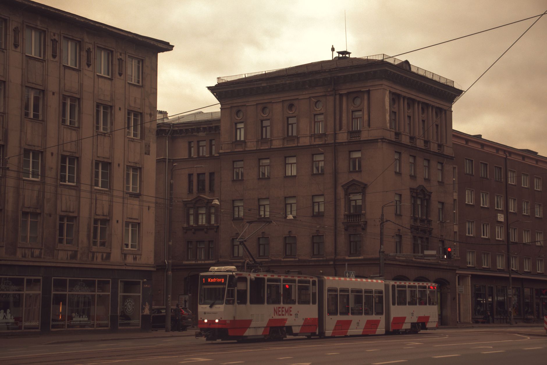 Tallinnan raitiovaunu kaupungin keskustassa